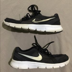 Nike Sneakers Flex Experience Boys Size 5Y Kids